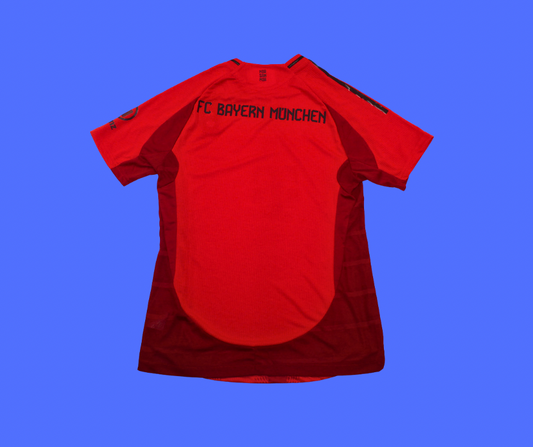 Bayern Múnich Local - 24/25