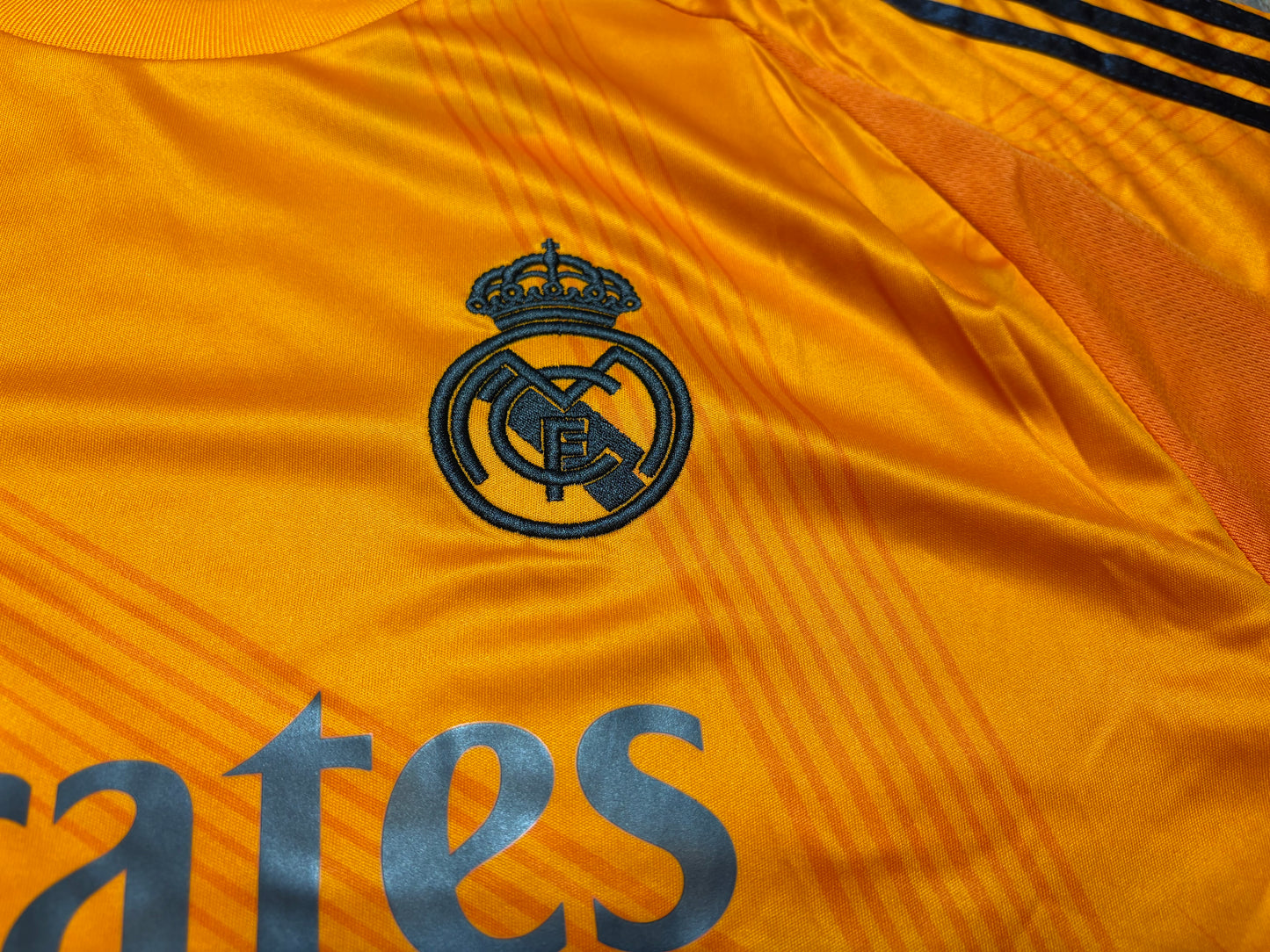 Real Madrid Visita 24/25 - EXPRESS