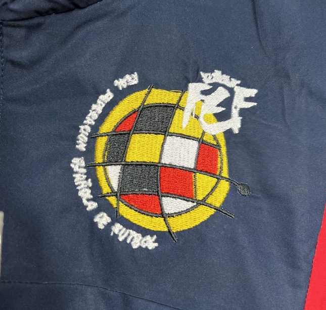 España Chamarra Retro - 25/26