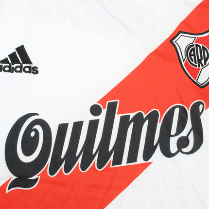 River Plate Local - 00/01