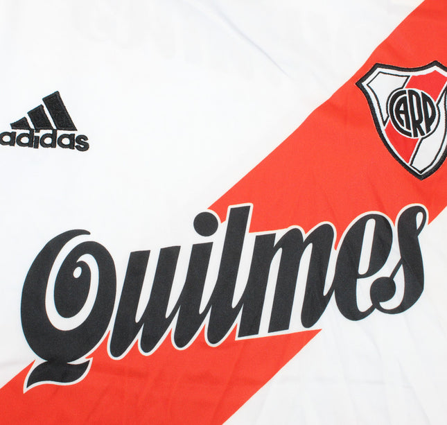 River Plate Local - 00/01