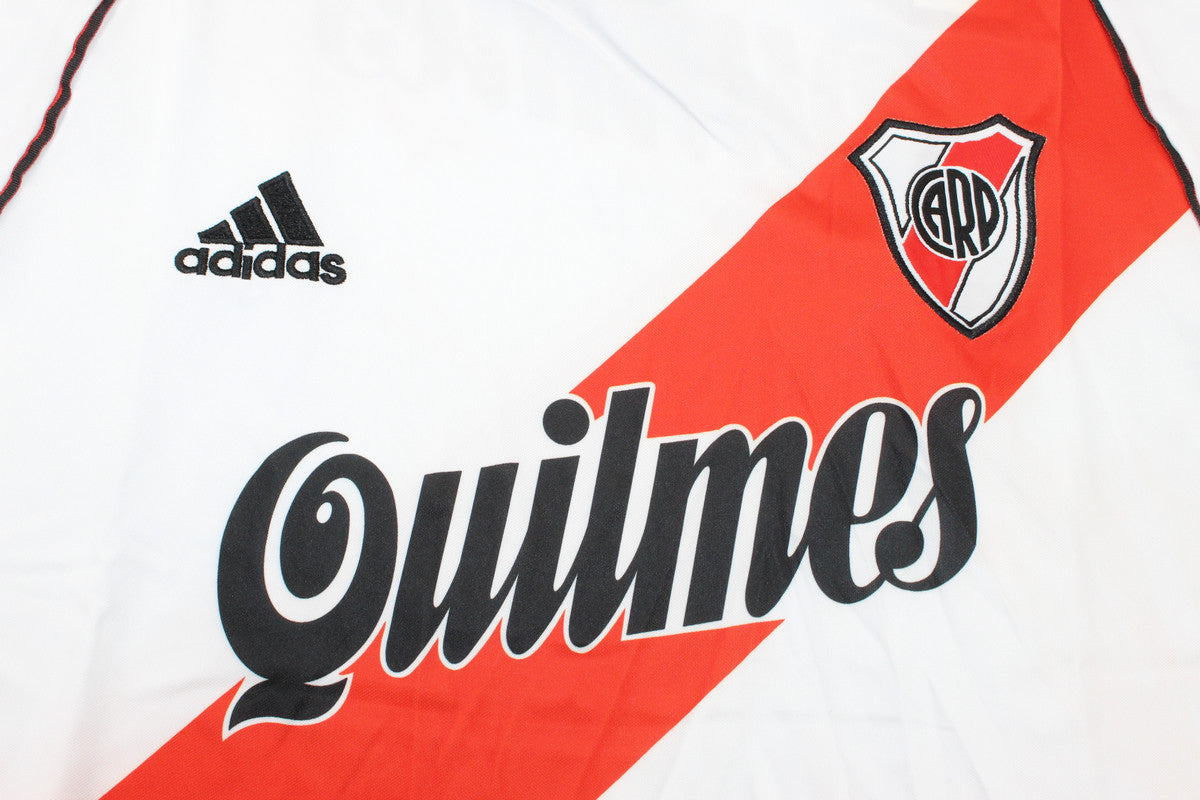 River Plate Local - 00/01