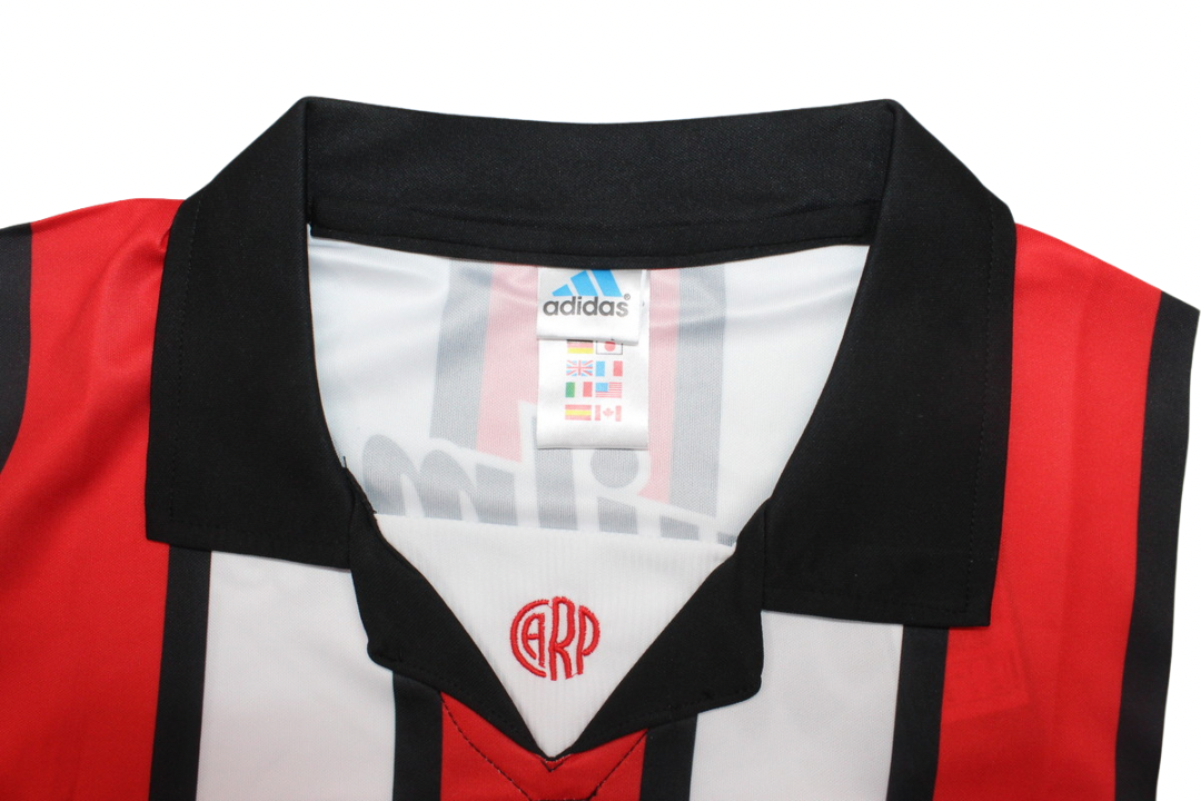 River Plate ™ 99-00 Local