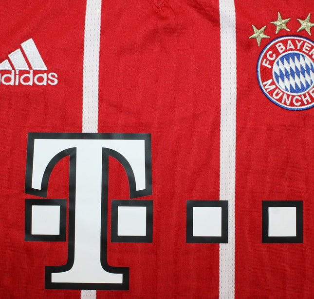 Bayern Múnich Local - 17/18