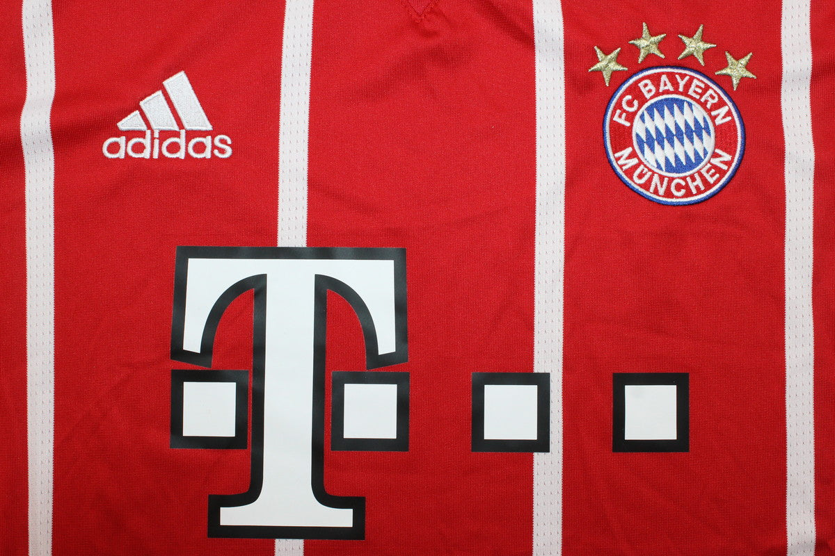 Bayern Múnich Local - 17/18