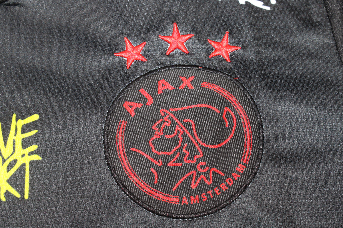 Ajax™ 20-21 Edición Bob Marley