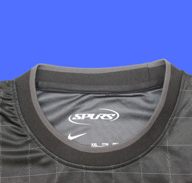 Tottenham Visita - 25/26