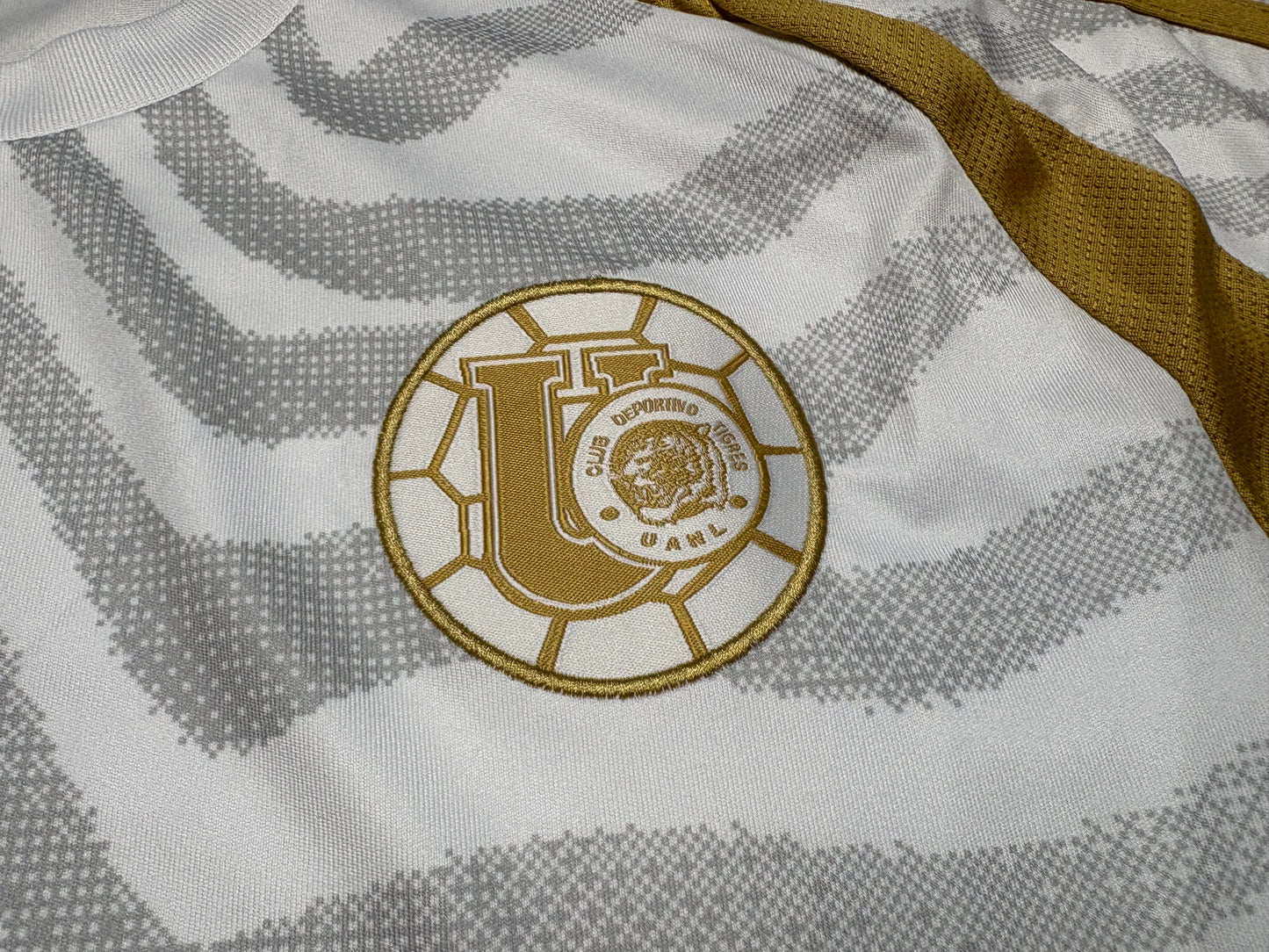 Tigres Dama 3er Kit 24/25 - EXPRESS
