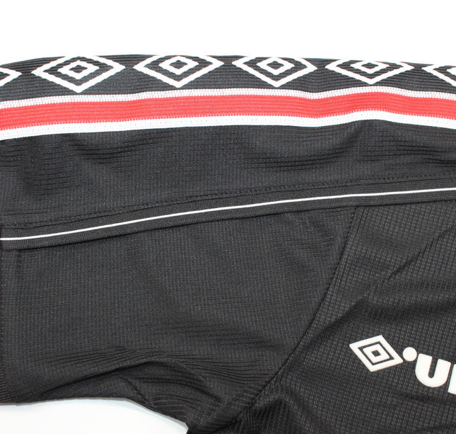 Manchester United 3er kit - 98/99