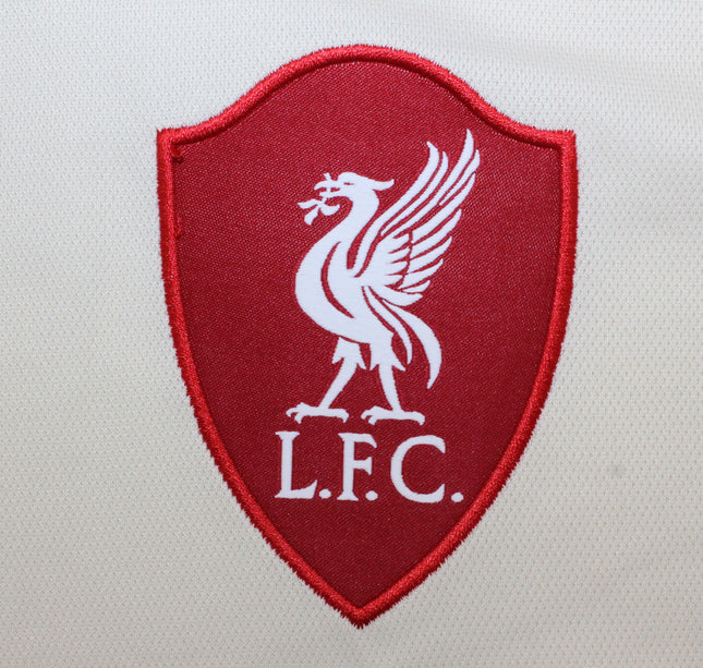 Liverpool Visita - 25/26