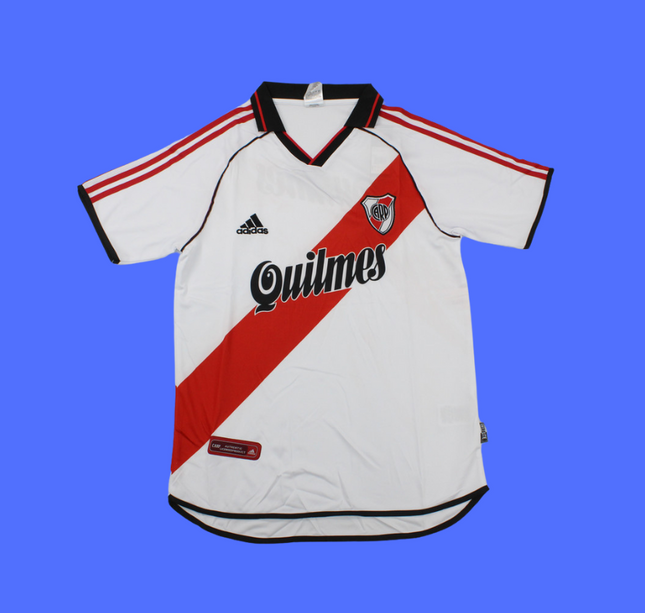 River Plate Local - 00/01
