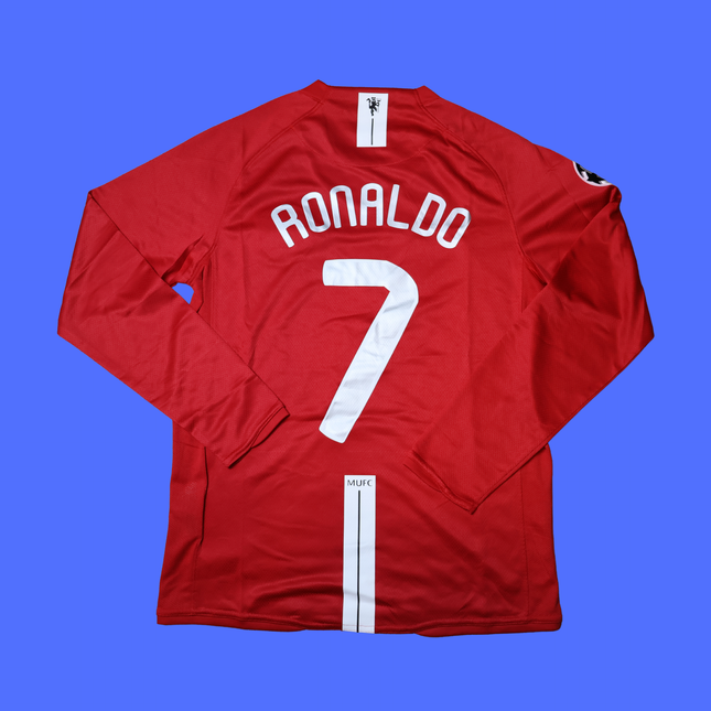 Espalda del jersey retro Manchester United 2008 rojo, manga larga con nombre Ronaldo y número 7 en blanco.