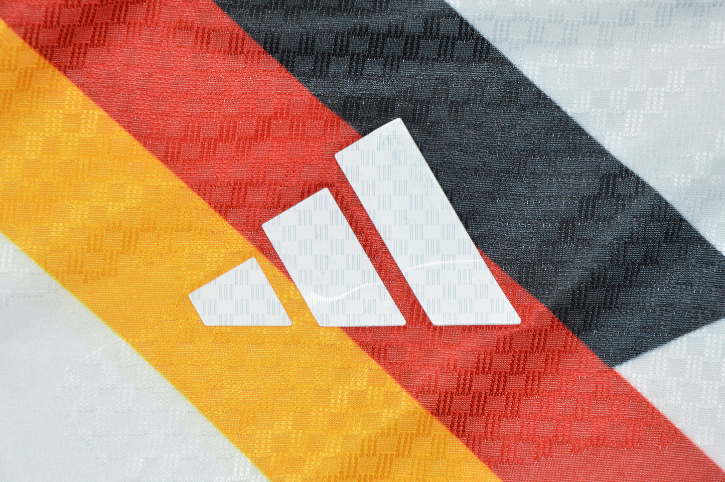 Alemania Local Mundial - 25/26