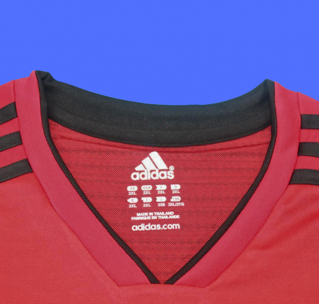 Manchester United Local - 18/19